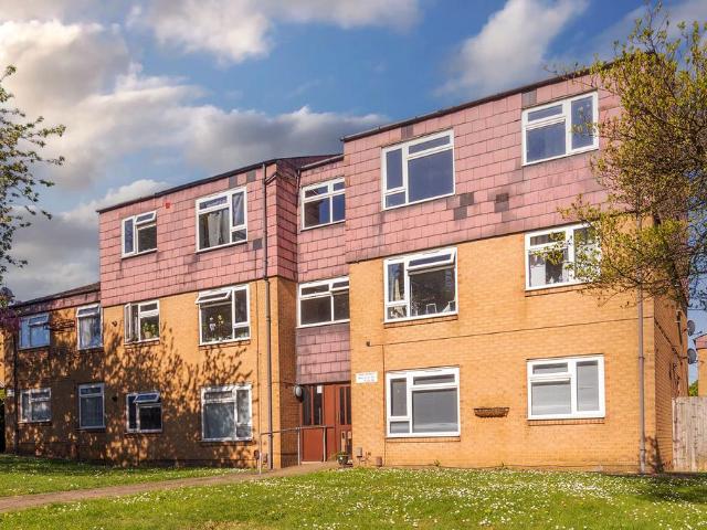 2 bedroom flat for sale