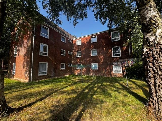 2 bedroom flat for sale