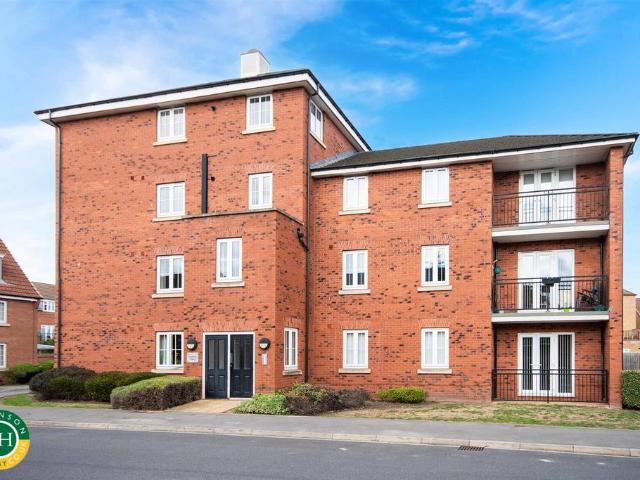 2 bedroom flat for sale
