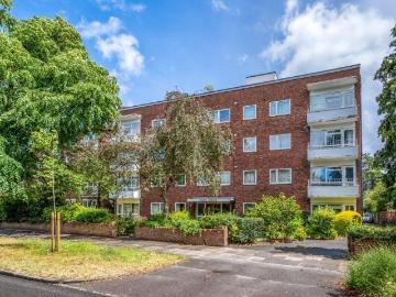 2 bedroom flat for sale