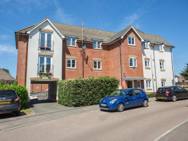 2 bedroom flat for sale