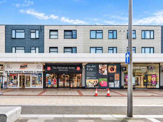 2 bedroom flat for sale