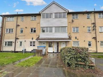 2 bedroom flat for sale