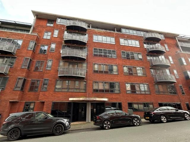 2 bedroom flat for sale