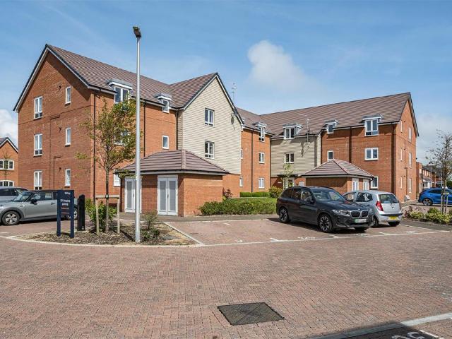 2 bedroom flat for sale
