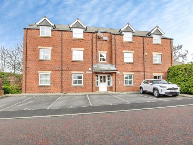 2 bedroom flat for sale