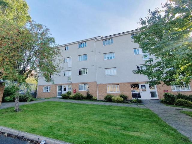 2 bedroom flat for sale