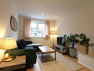 2 bedroom flat for sale