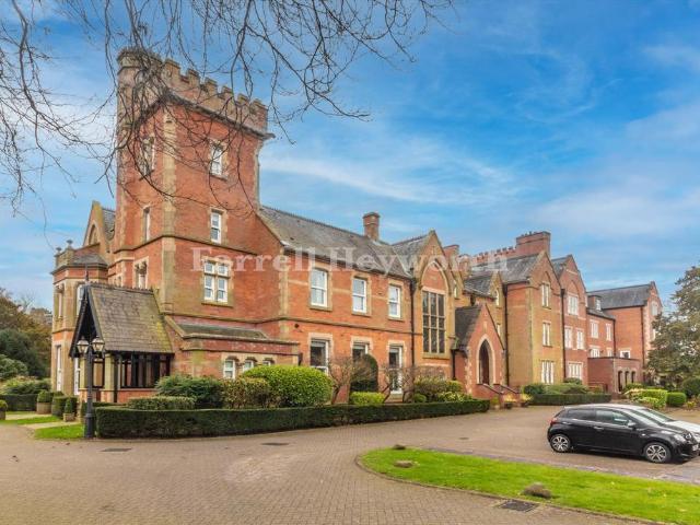 2 bedroom flat for sale
