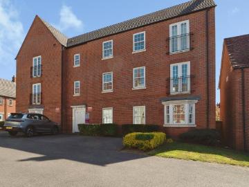 2 bedroom flat for sale