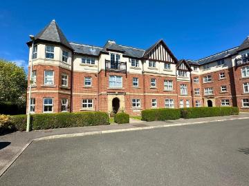 2 bedroom flat for sale