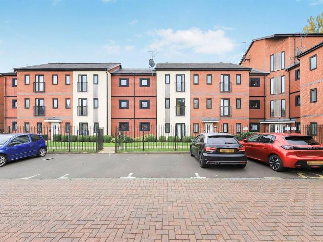 2 bedroom flat for sale