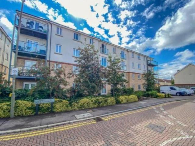 2 bedroom flat for sale