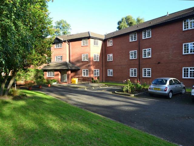 2 bedroom flat for sale