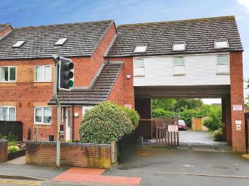 2 bedroom flat for sale