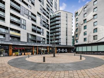 2 bedroom flat for sale