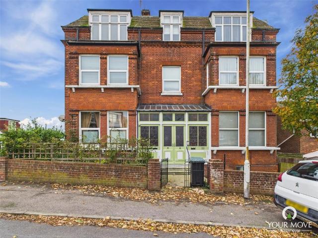 2 bedroom flat for sale
