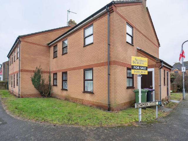 2 bedroom flat for sale