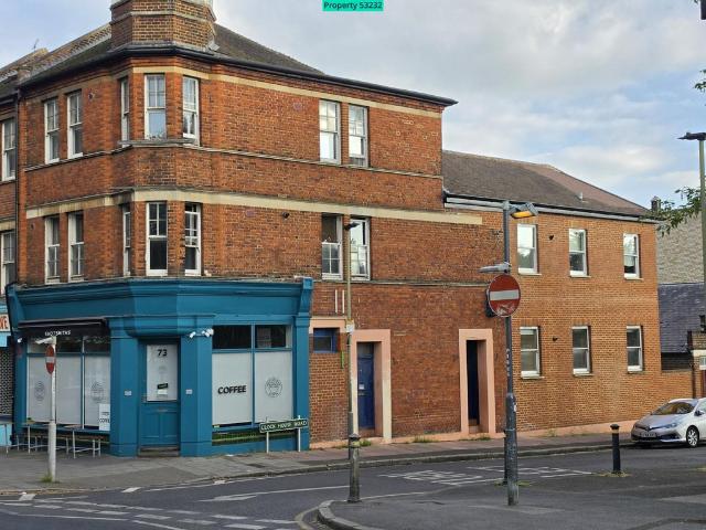 2 bedroom flat for sale