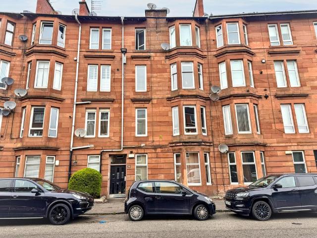 2 bedroom flat for sale