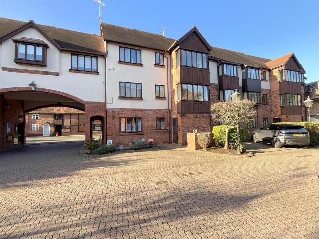2 bedroom flat for sale