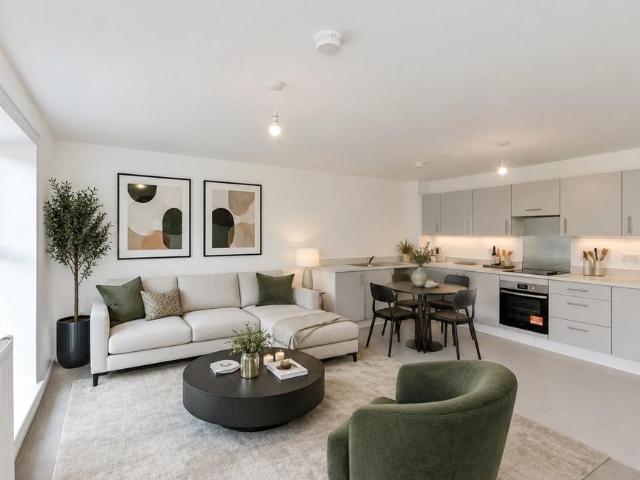 2 bedroom flat for sale