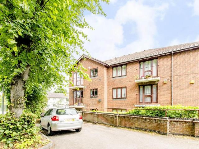 2 bedroom flat for sale