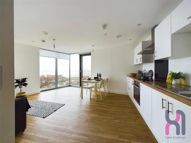 2 bedroom flat for sale