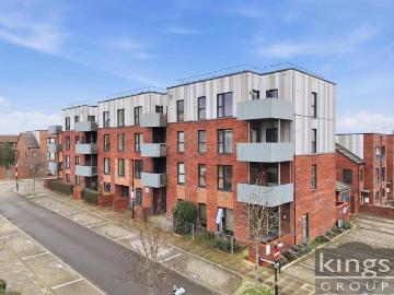 2 bedroom flat for sale