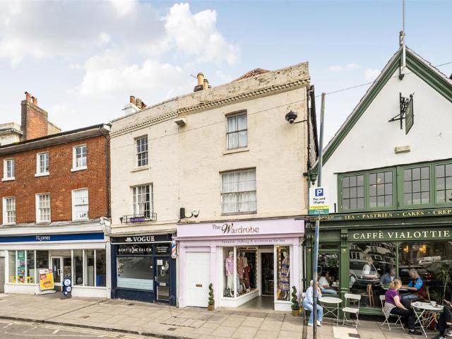 2 bedroom flat for sale