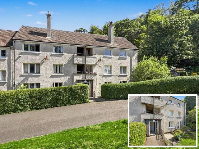 2 bedroom flat for sale