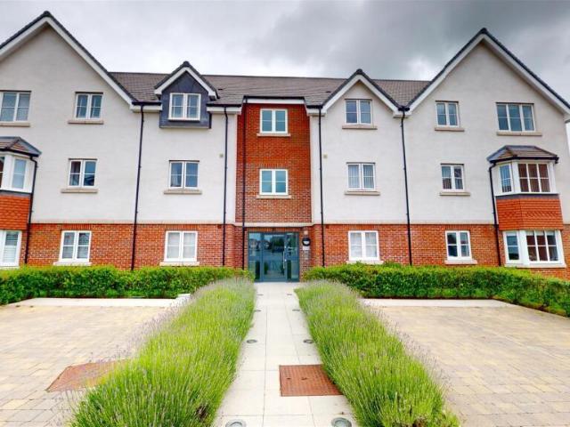 2 bedroom flat for sale