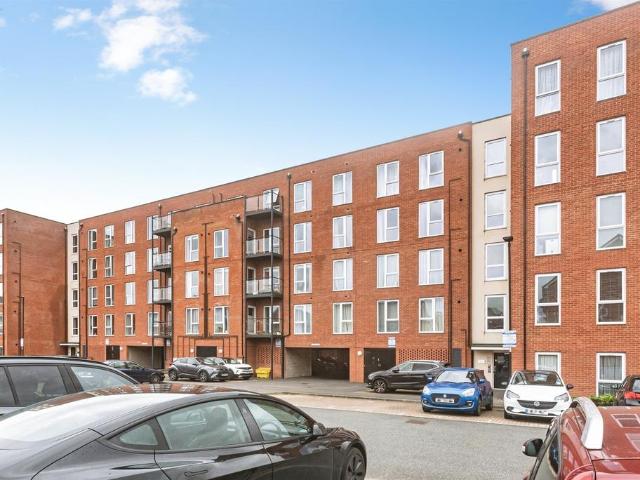 2 bedroom flat for sale