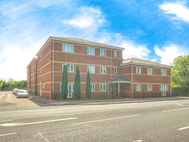2 bedroom flat for sale