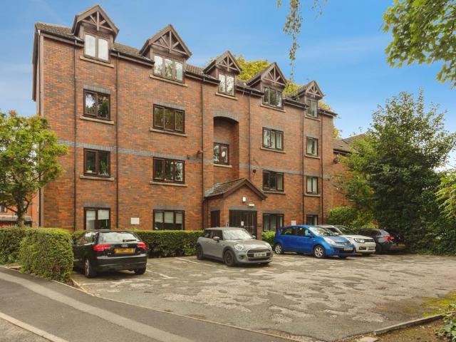 2 bedroom flat for sale