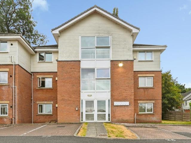 2 bedroom flat for sale