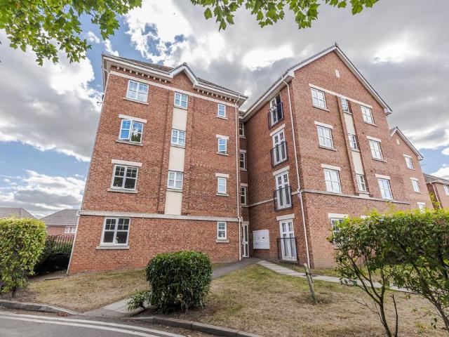 2 bedroom flat for sale