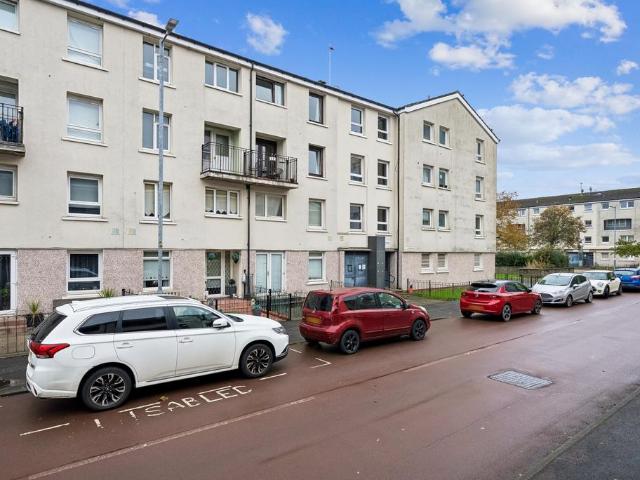 2 bedroom flat for sale