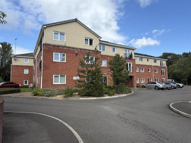 2 bedroom flat for sale