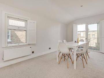 Wendell Park, London, Greater London - Balcony