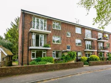 2 bedroom flat for sale