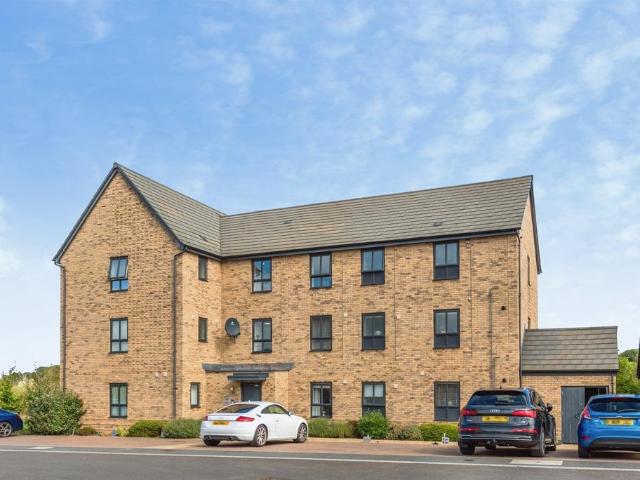 2 bedroom flat for sale