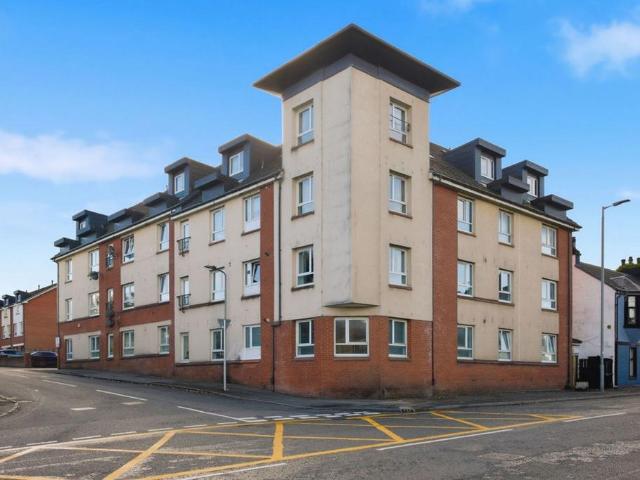 2 bedroom flat for sale