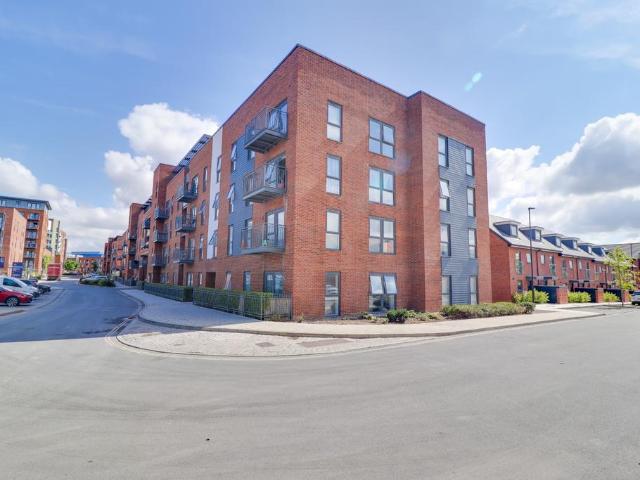 2 bedroom flat for sale