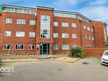 2 bedroom flat for sale