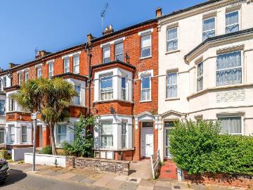 2 bedroom flat for sale