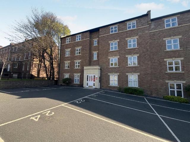 2 bedroom flat for sale