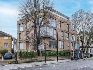 2 bedroom flat for sale