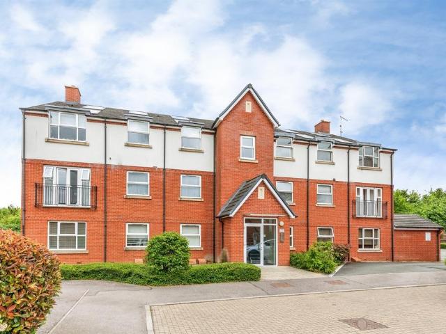 2 bedroom flat for sale