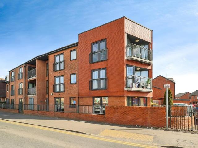 2 bedroom flat for sale
